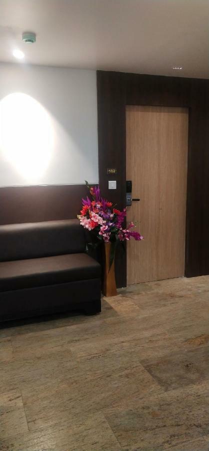 Amutham Residency 호텔 Tiruchirappalli 외부 사진